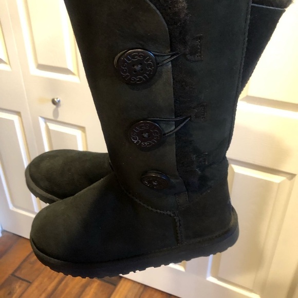 UGG Bailey Button Triplet Tall Black Boots Size 7 - Picture 8 of 10